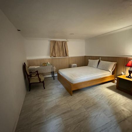 The White Pearl Apartment Metuchen Ngoại thất bức ảnh