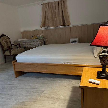 The White Pearl Apartment Metuchen Ngoại thất bức ảnh